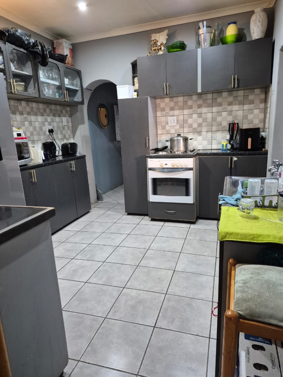 4 Bedroom Property for Sale in Woodstock Western Cape
